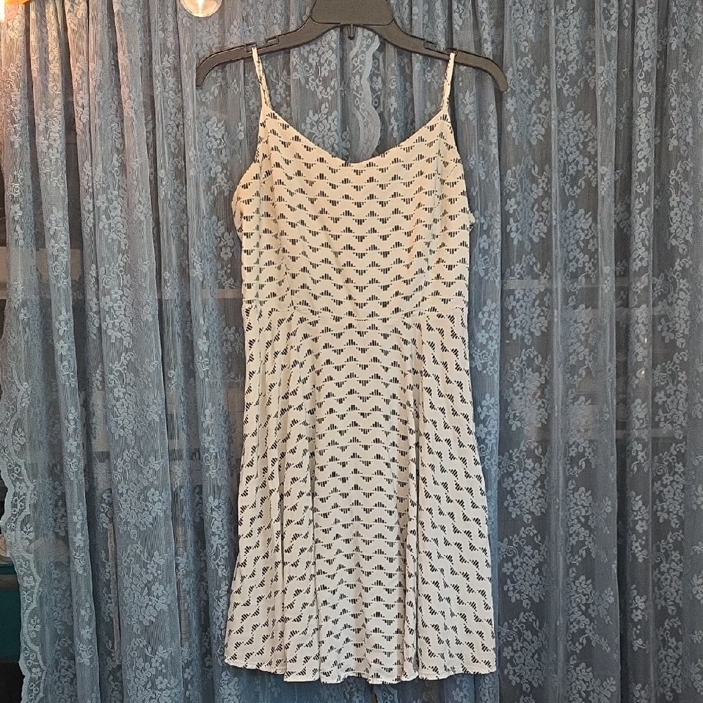 Old Navy White and Black Patterned Mini Dress